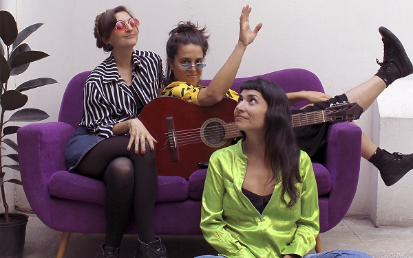 “Charlando de Modas”, podcast en vivo en el Casal de Catalunya