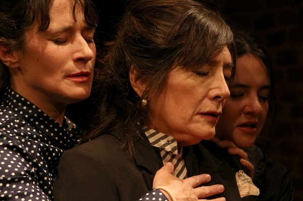 Nuevas funciones de &quot;La noche ha caído&quot; en Casa Boulevard / Sala Metamorfosis