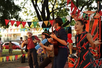 Fin de semana de teatro a la gorra en sala Saltimbanquis