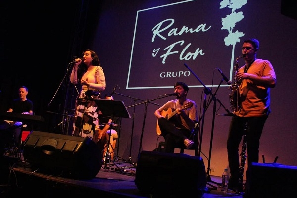 Comienza el ciclo Modo Peña del verano en inmediaciones de Sala Mayo