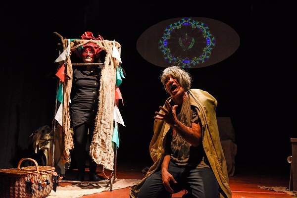 Se presenta “Cuando los Cerdos Arrasan” en la Casa de la Cultura