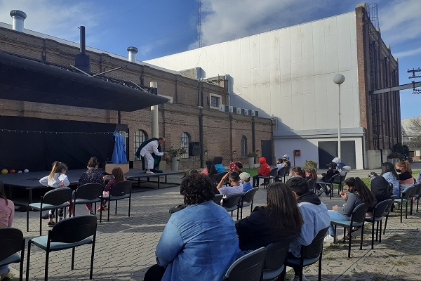 Se realizarán obras de teatro gratuitas para las infancias